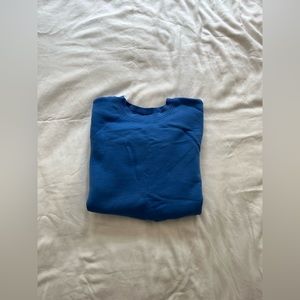 Brand: TNA, Size: Women’s XS, Colour: Blue Style: Crewneck (cropped)